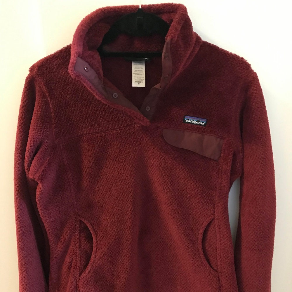Patagonia Women's Burgundy Fleece Snap-T Medium